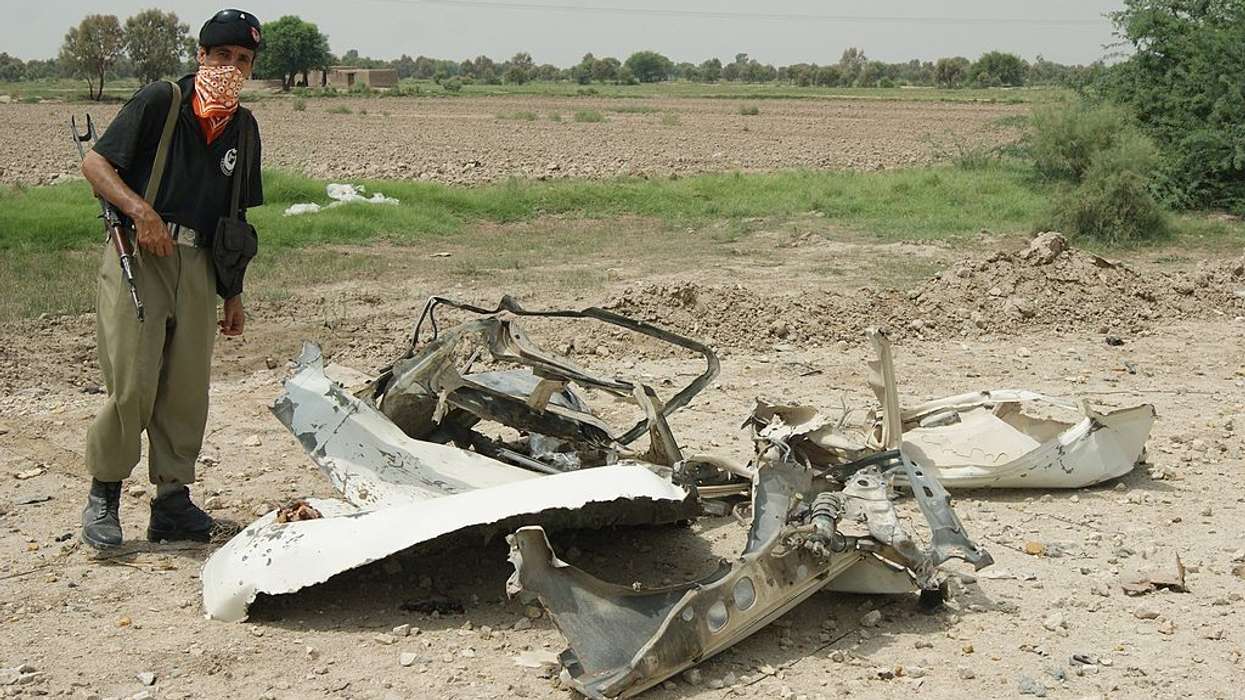 24 dead as militants attack Pakistan army