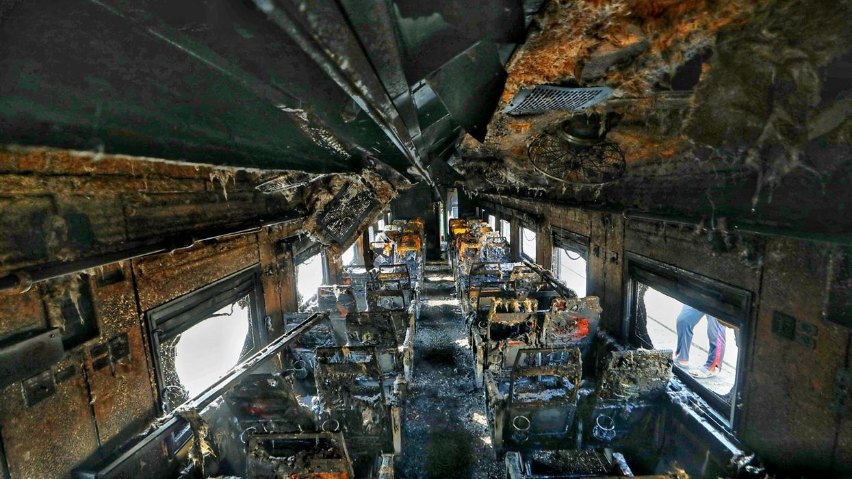 Bangladesh police accuse opposition for fatal train fire