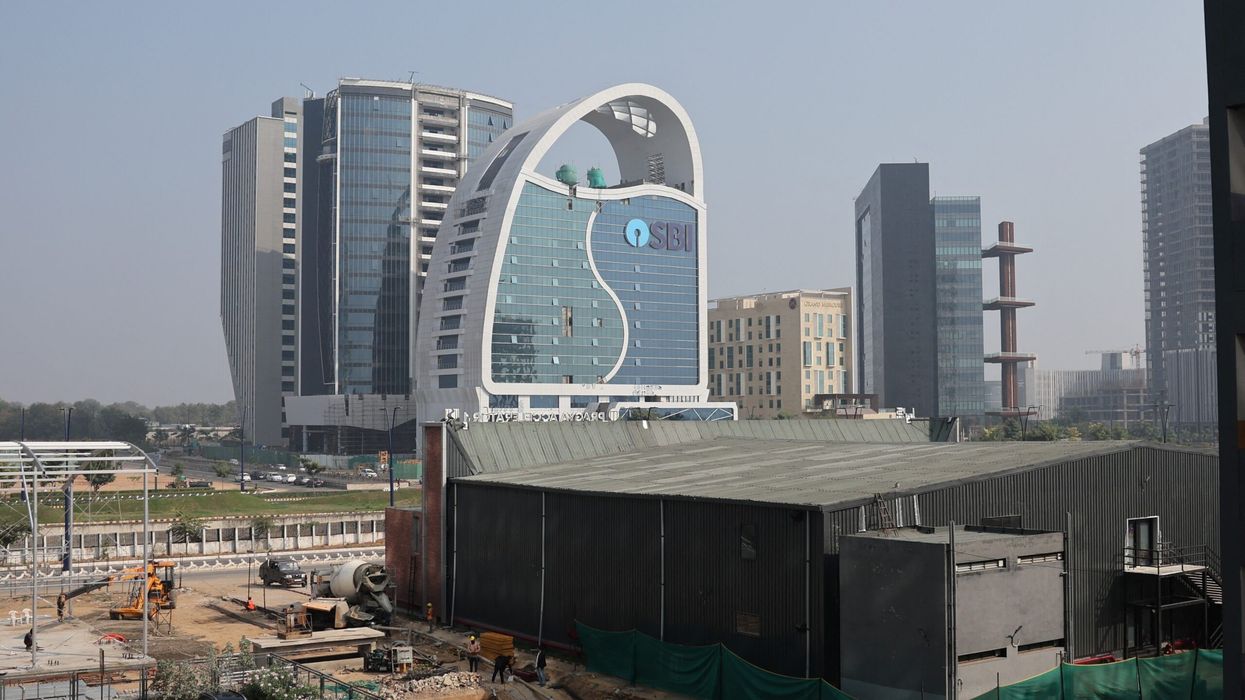 Gujarat permits alcohol in GIFT City