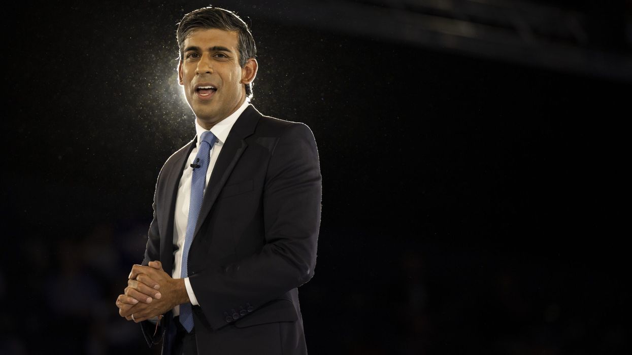 Sunak urges Britain to 'stick to the plan'