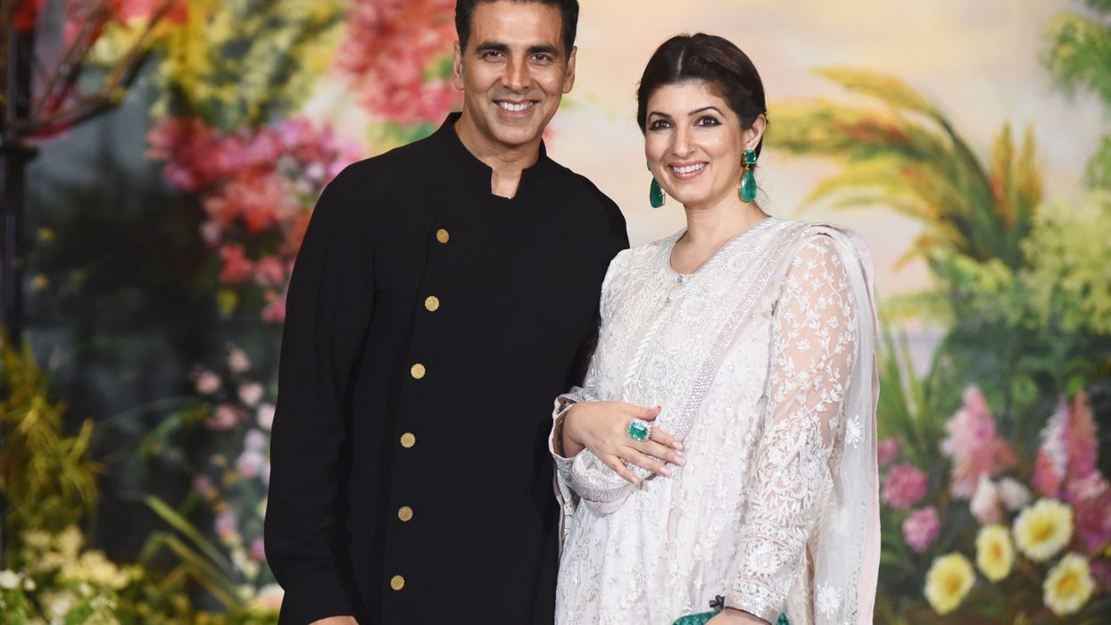 Twinkle graduates from UK’s Goldsmith College; Akshay reacts