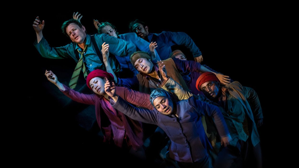 Dialogue-free play tells story of migrants through dance