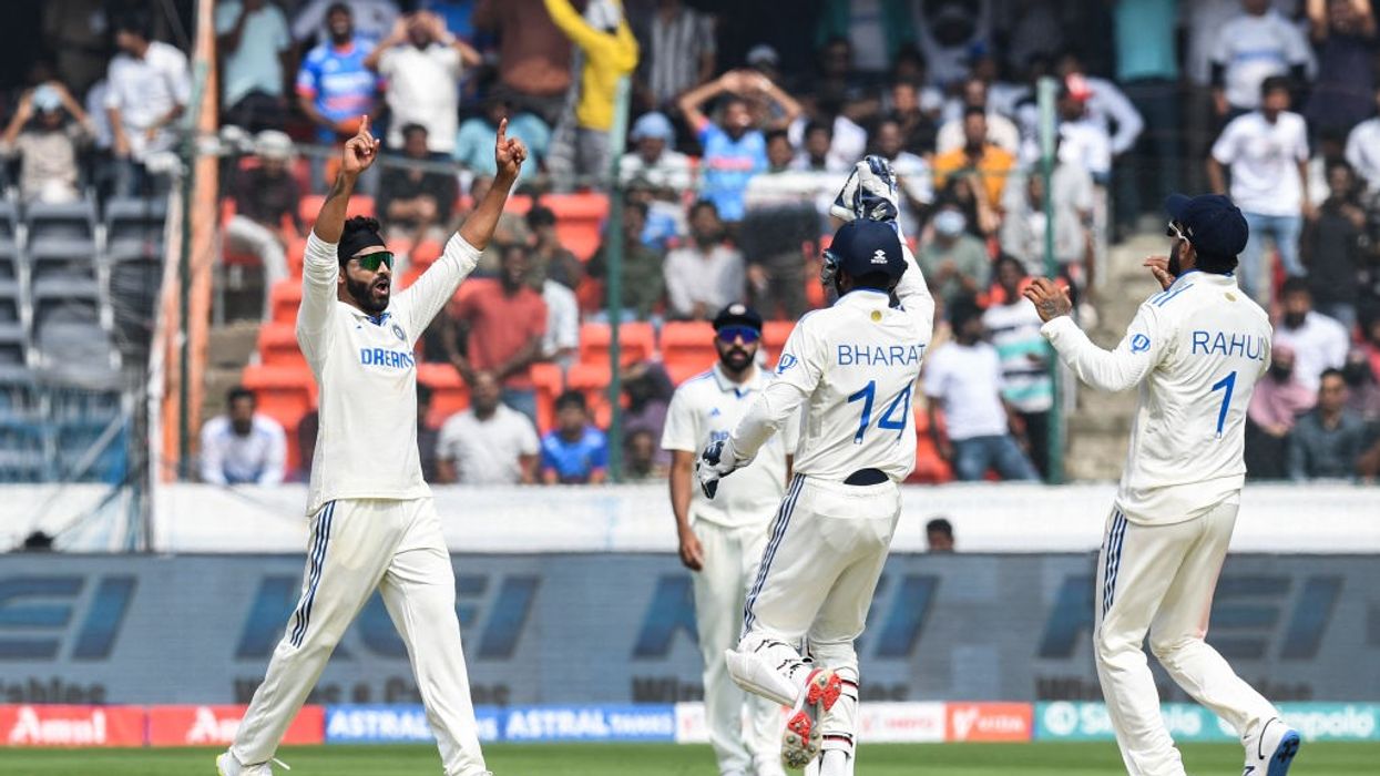 India bowl out England for 246 in first Test