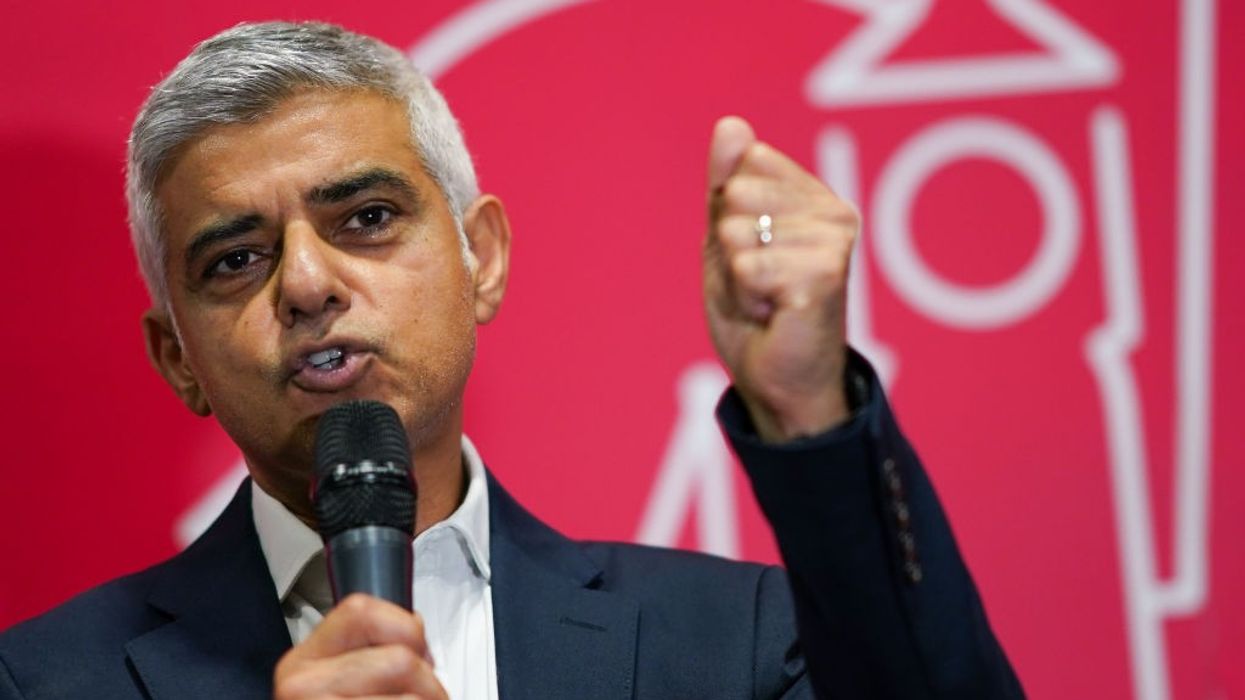 Sadiq Khan urges government to prevent Eurostar travel 'chaos'