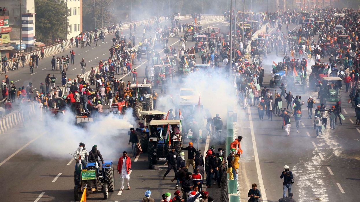 Indian police use tear gas against protesting farmers near New Delhi