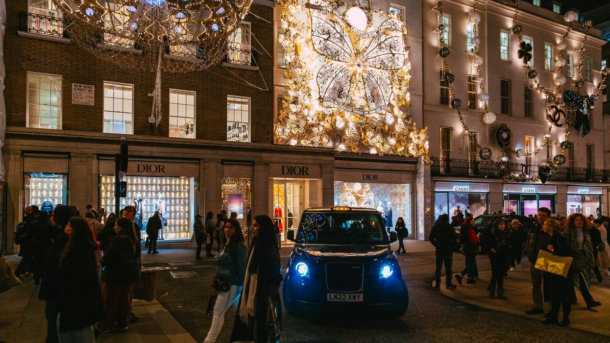 London mugging spree alarms Indian business community