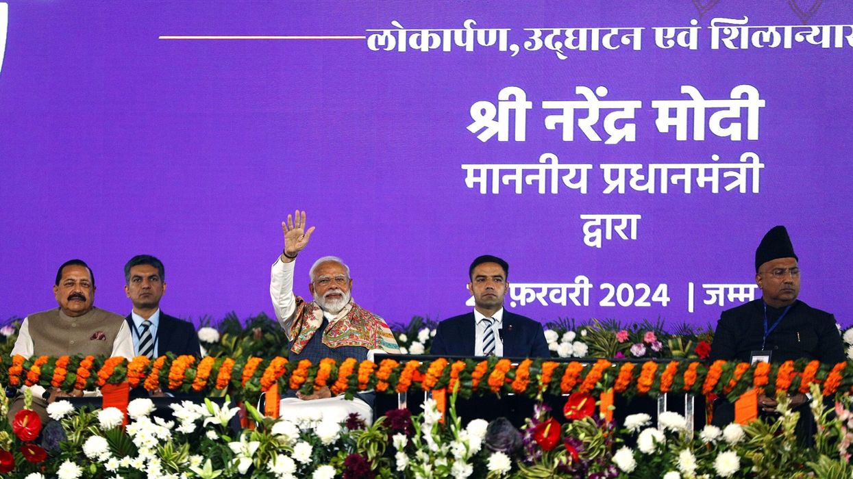 Modi promises to transform Kashmir into destination surpassing Switzerland