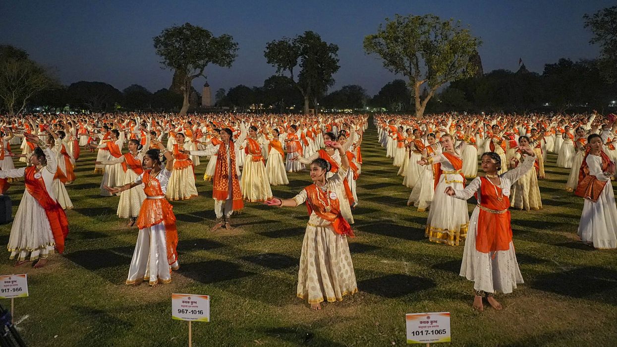 Indian state sets Kathak dance record with 1,484 dancers