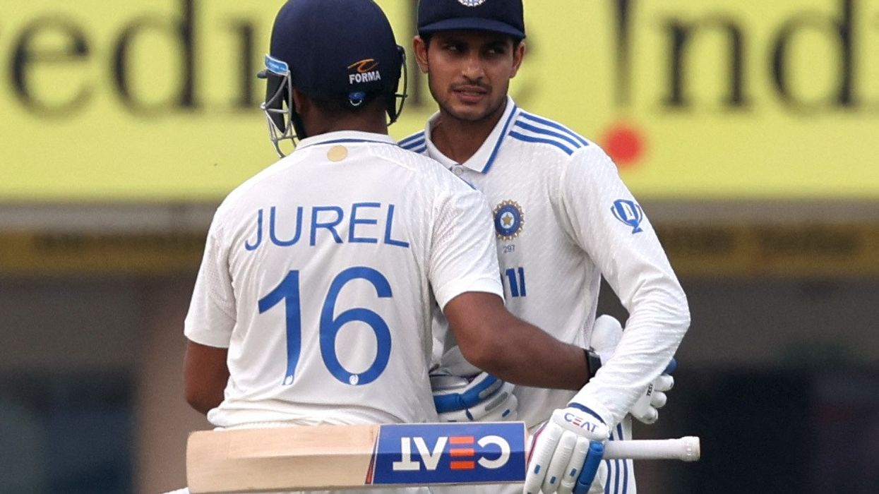 India beat England by five wickets to clinch Test series