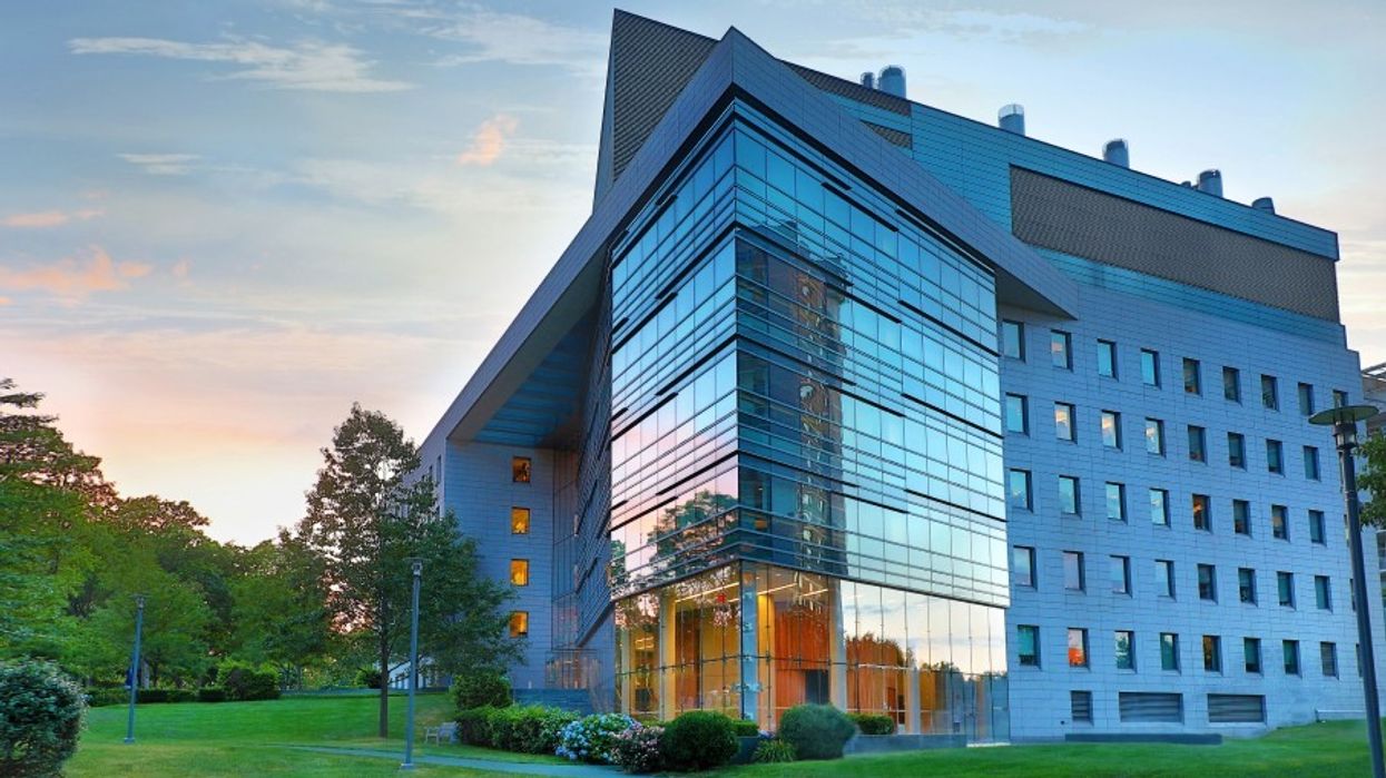 New York medical school goes tuition-free after woman's $1 billion donation