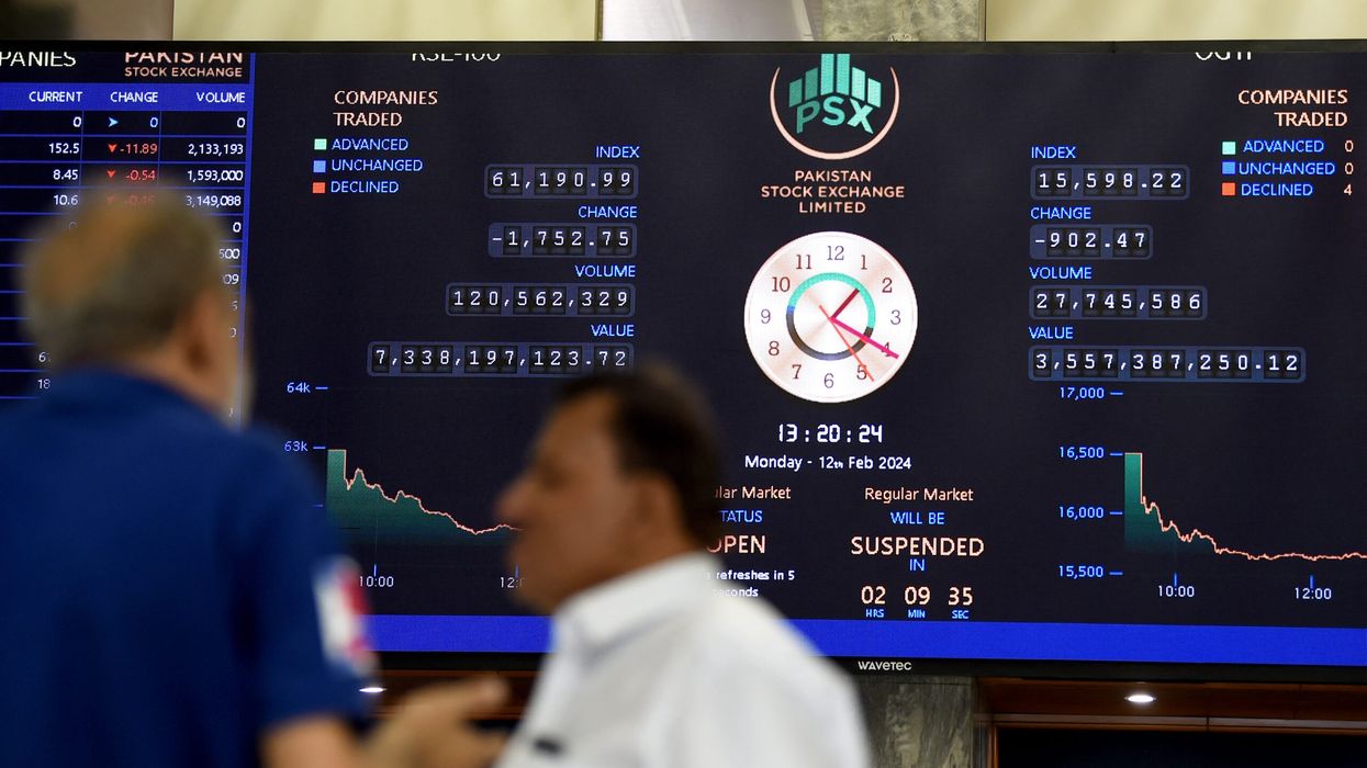 Pakistan’s central bank keeps interest rate steady