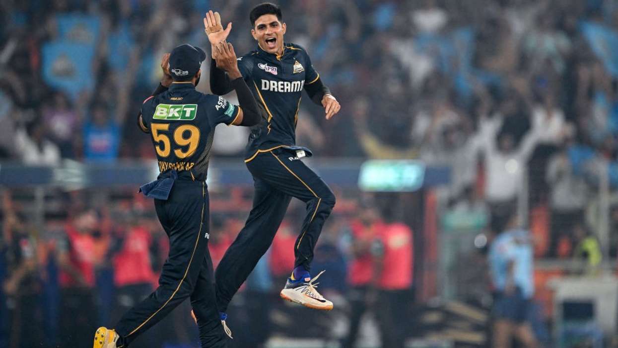 Gujarat keeps nerve, Royals start on winning note