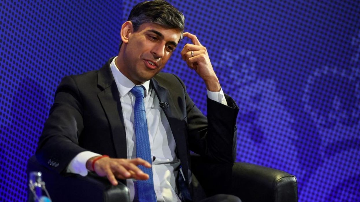 Survey: Tories set for heavy election defeat