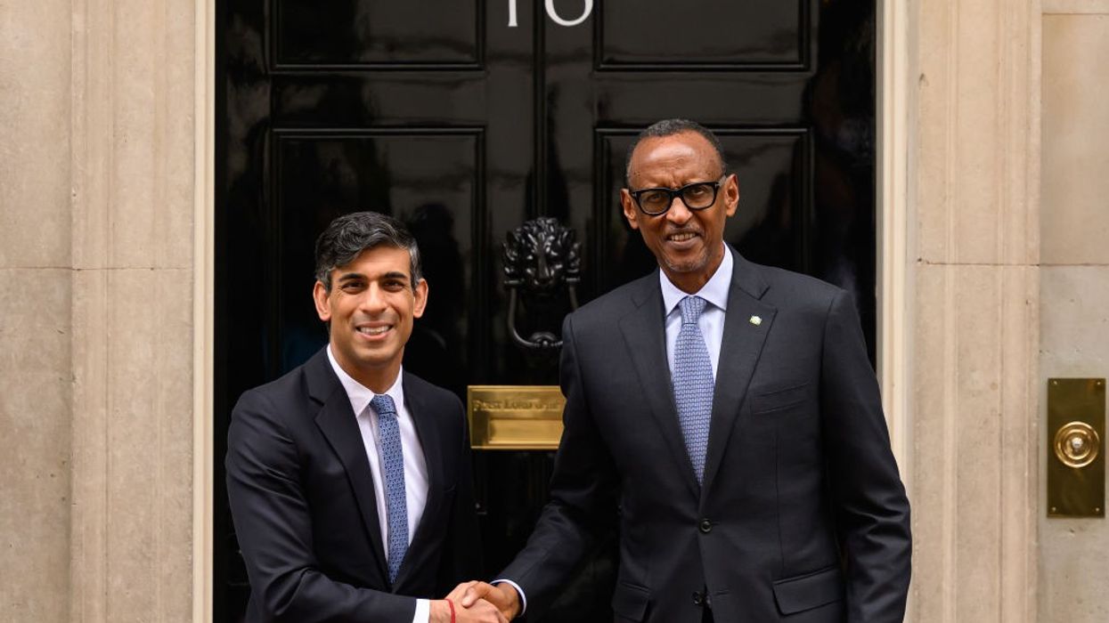 UK and Rwanda anticipate first deportation flights by spring