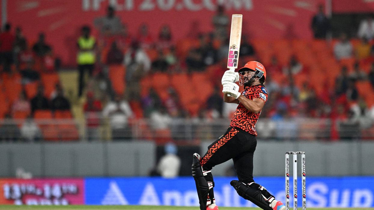 Hyderabad beat Punjab by 2 runs in IPL thriller