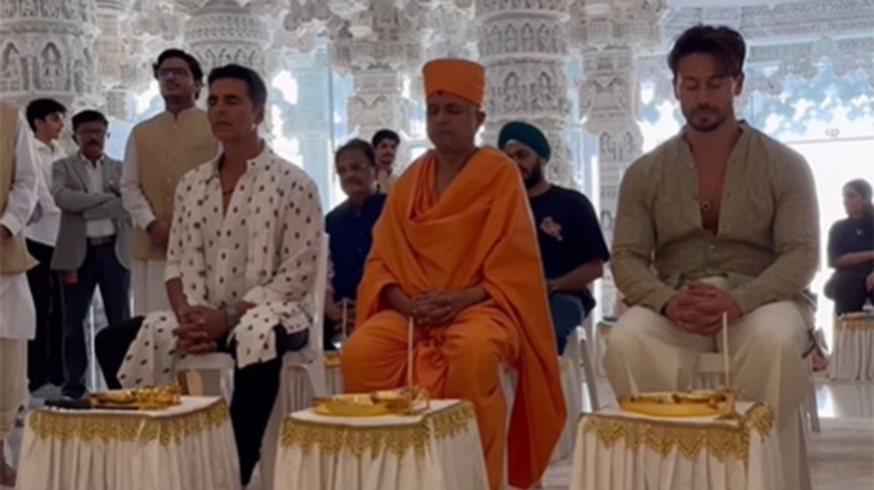 Akshay Kumar, Tiger Shroff offer prayers at BAPS Hindu Mandir in Abu Dhabi