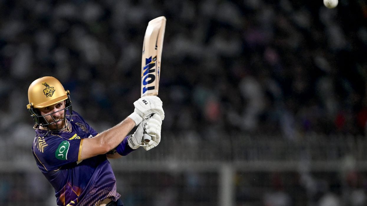 Phil Salt, Varun Chakravarthy power Kolkata to seven-wicket win over Delhi