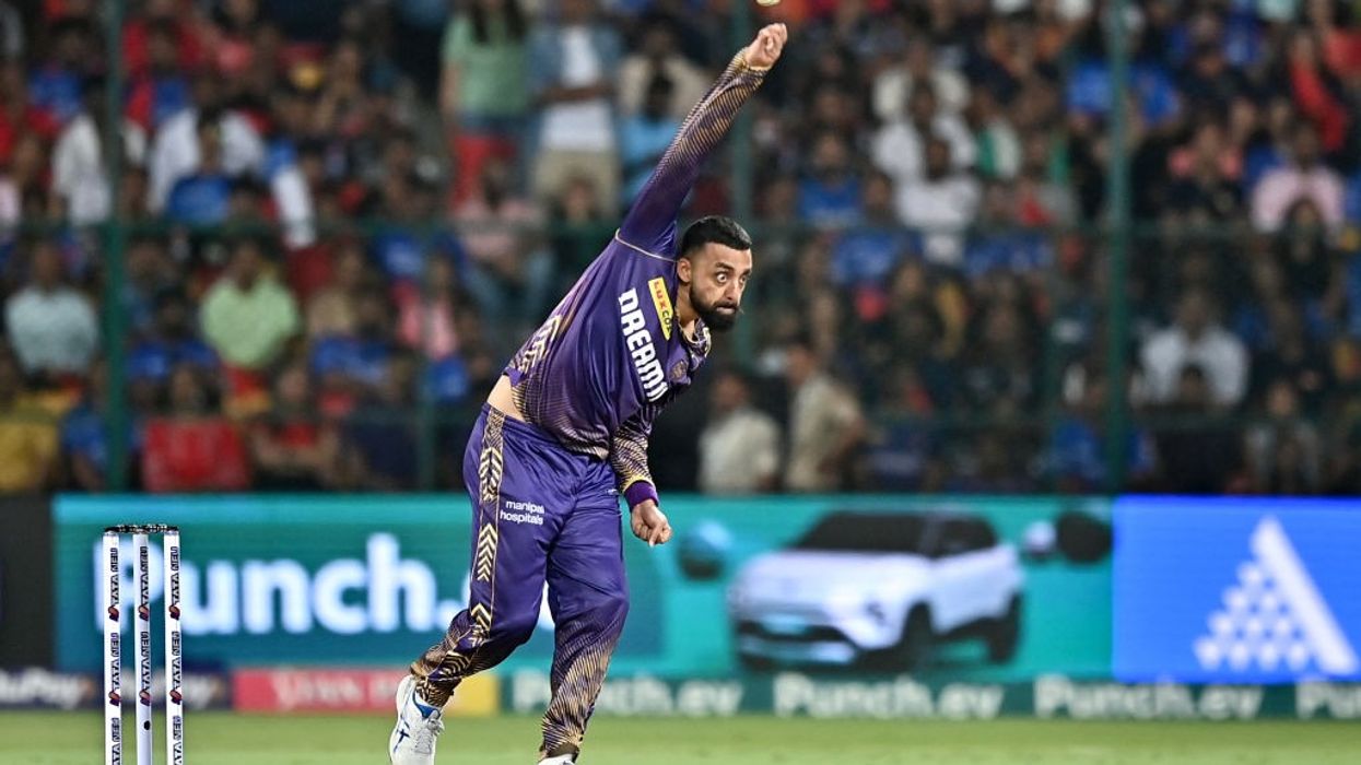 Kolkata book IPL play-off berth