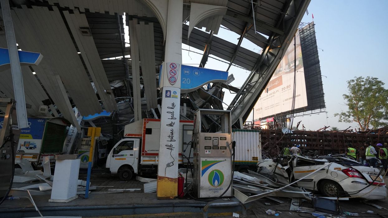 Mumbai billboard collapse kills 14