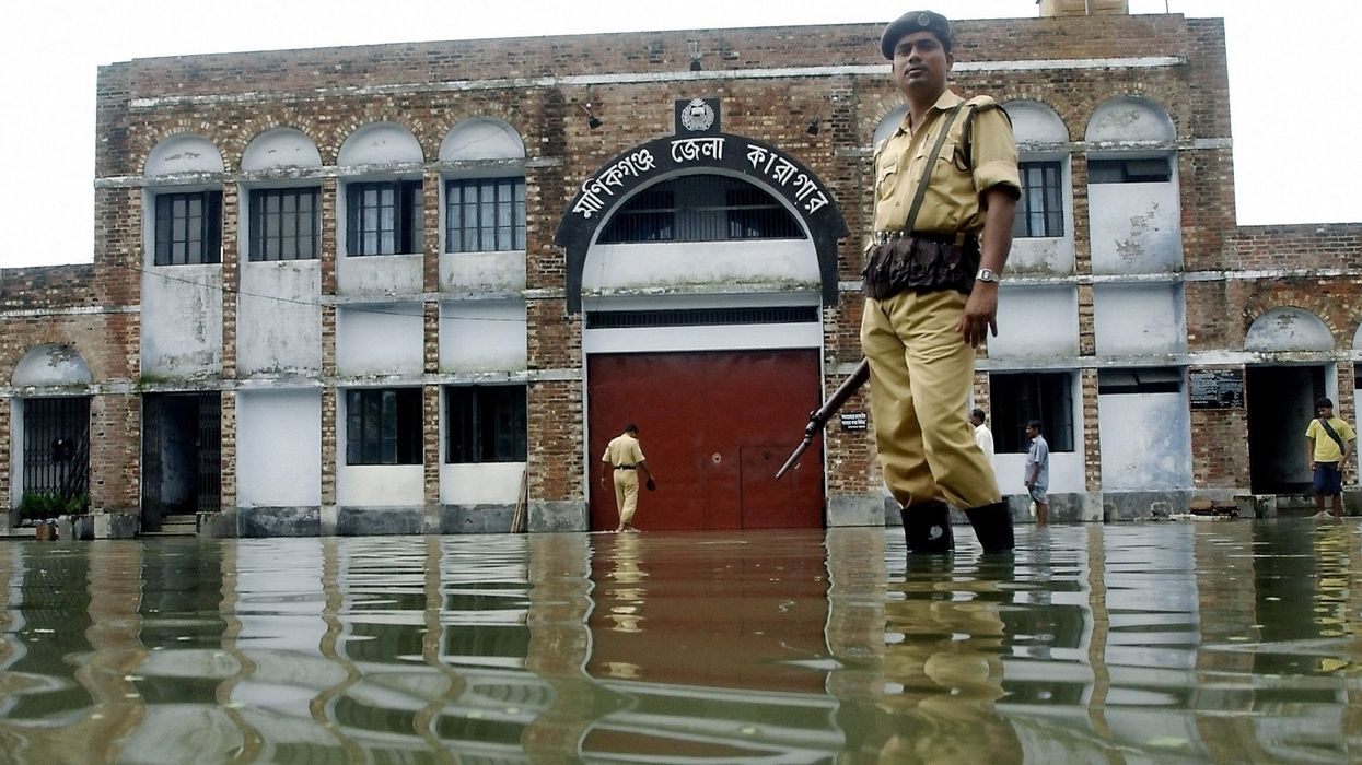 Bangladesh court rules against solitary confinement for death row prisoners