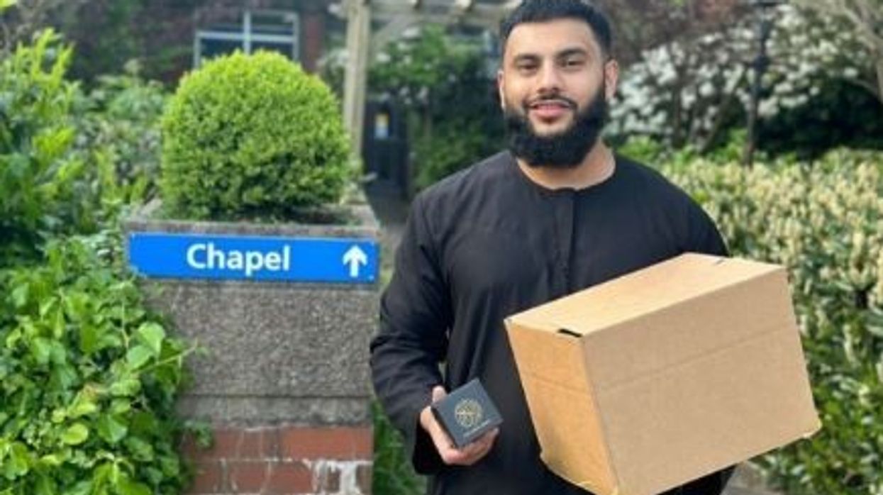 Oldham man gets Points of Light award