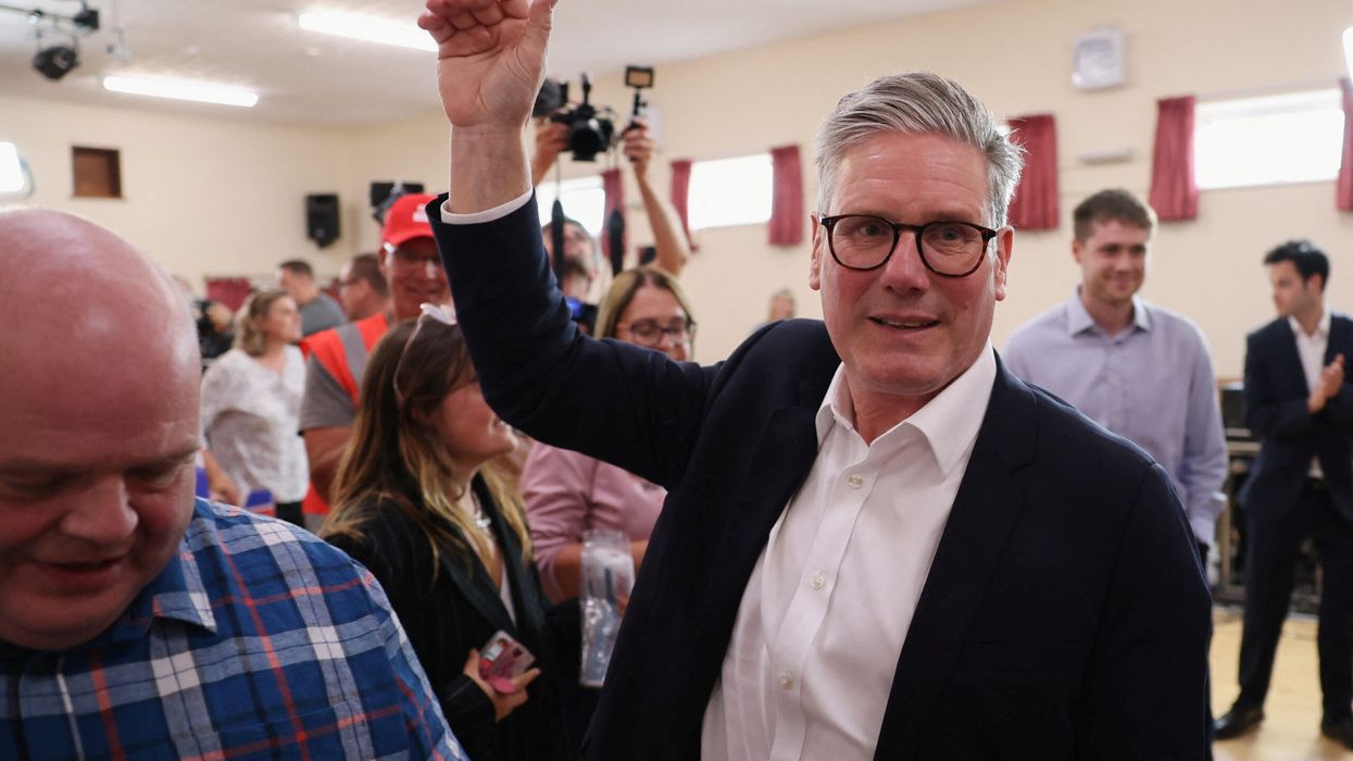 Economic warnings dominate the final day of campaign