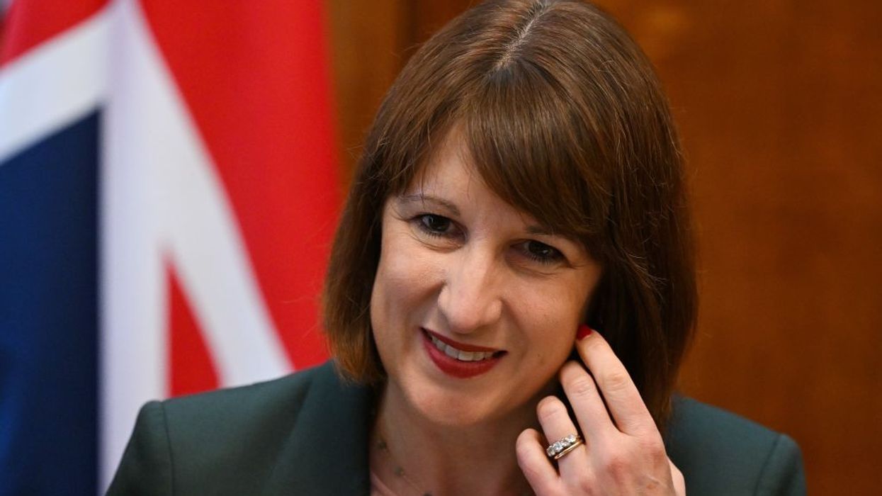 Reeves mulls inflation-busting pay hikes for public workers