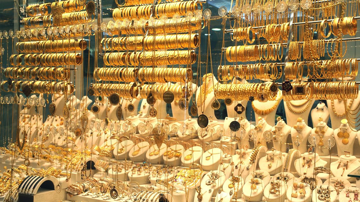 Gold prices drop by 7 per cent in India