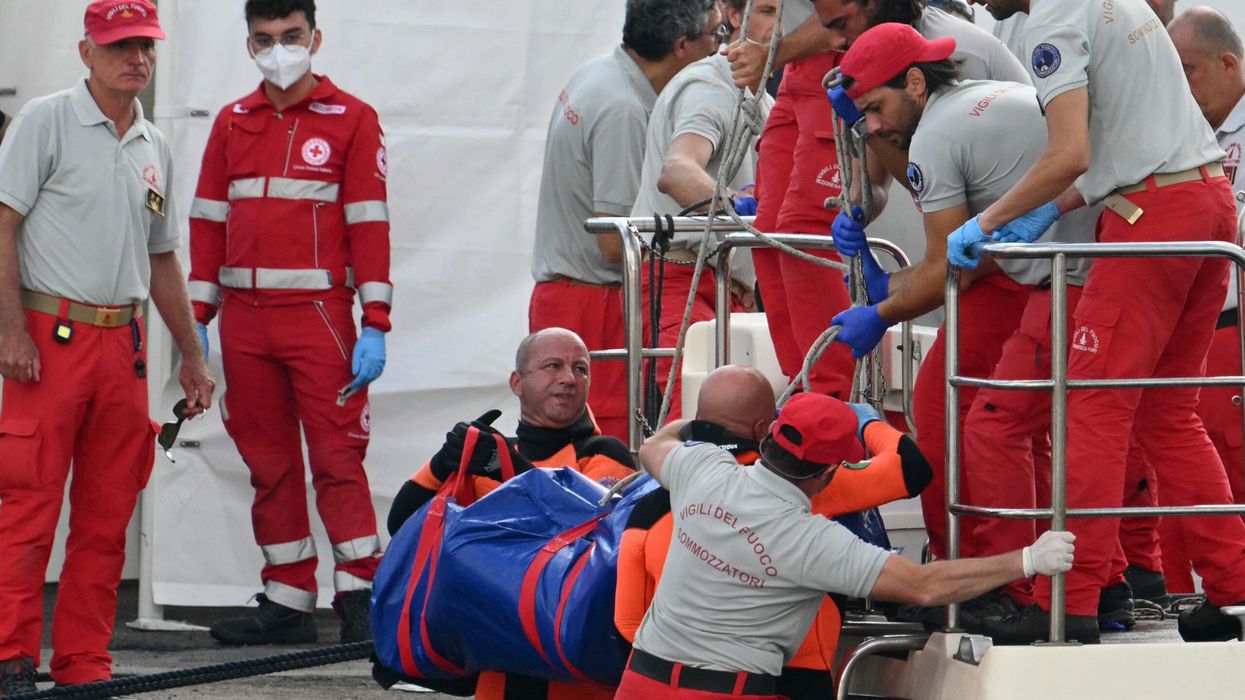 Shipwreck off Sicily: Five bodies recovered and one still missing