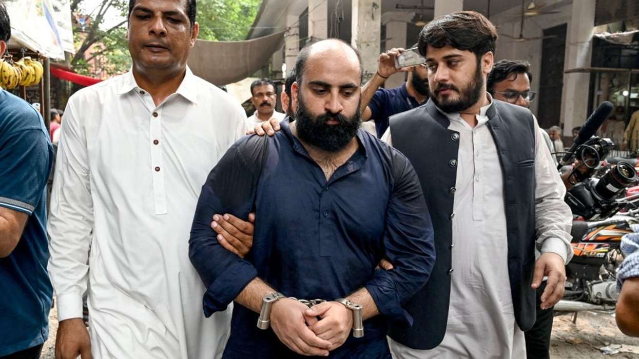 Court extends custody of Pakistani man linked to UK riots