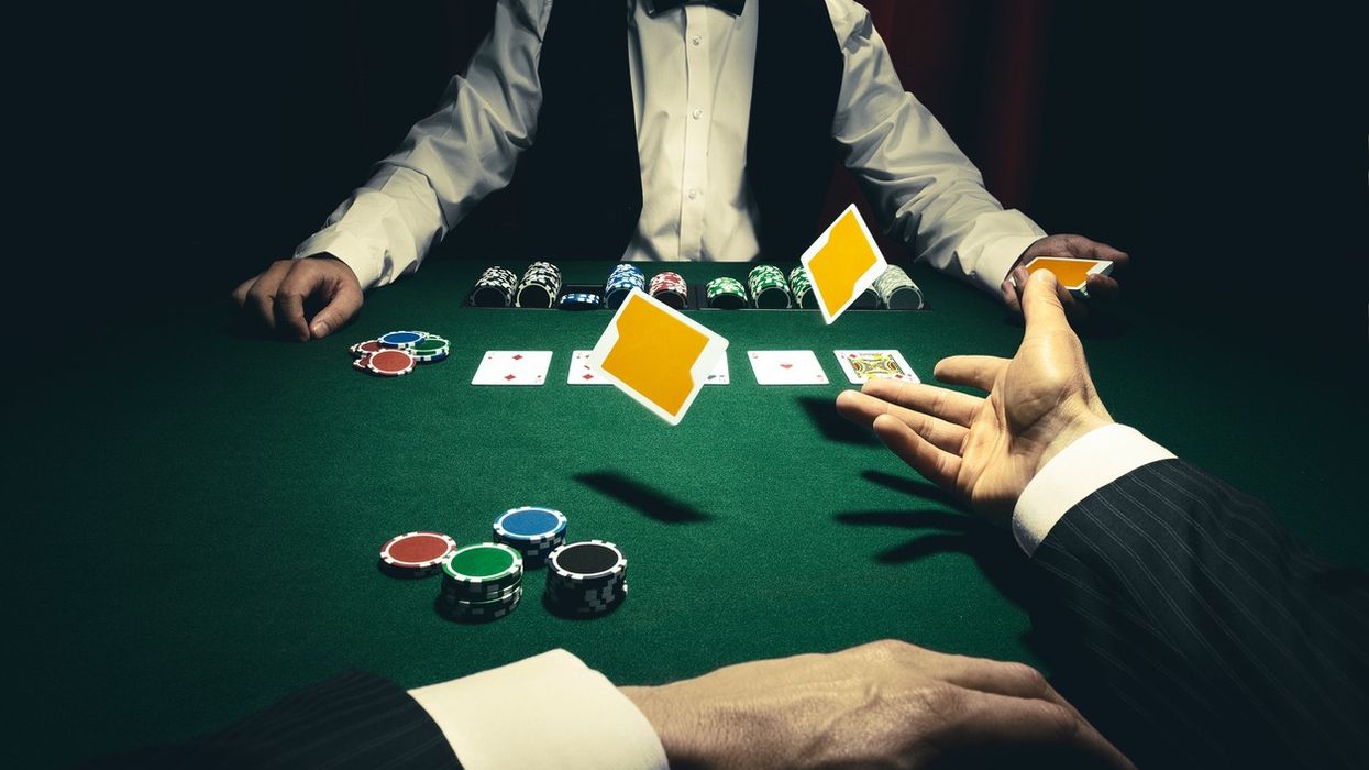 How Poker Scenes in Films Create Unreasonable Expectations for Casual Players