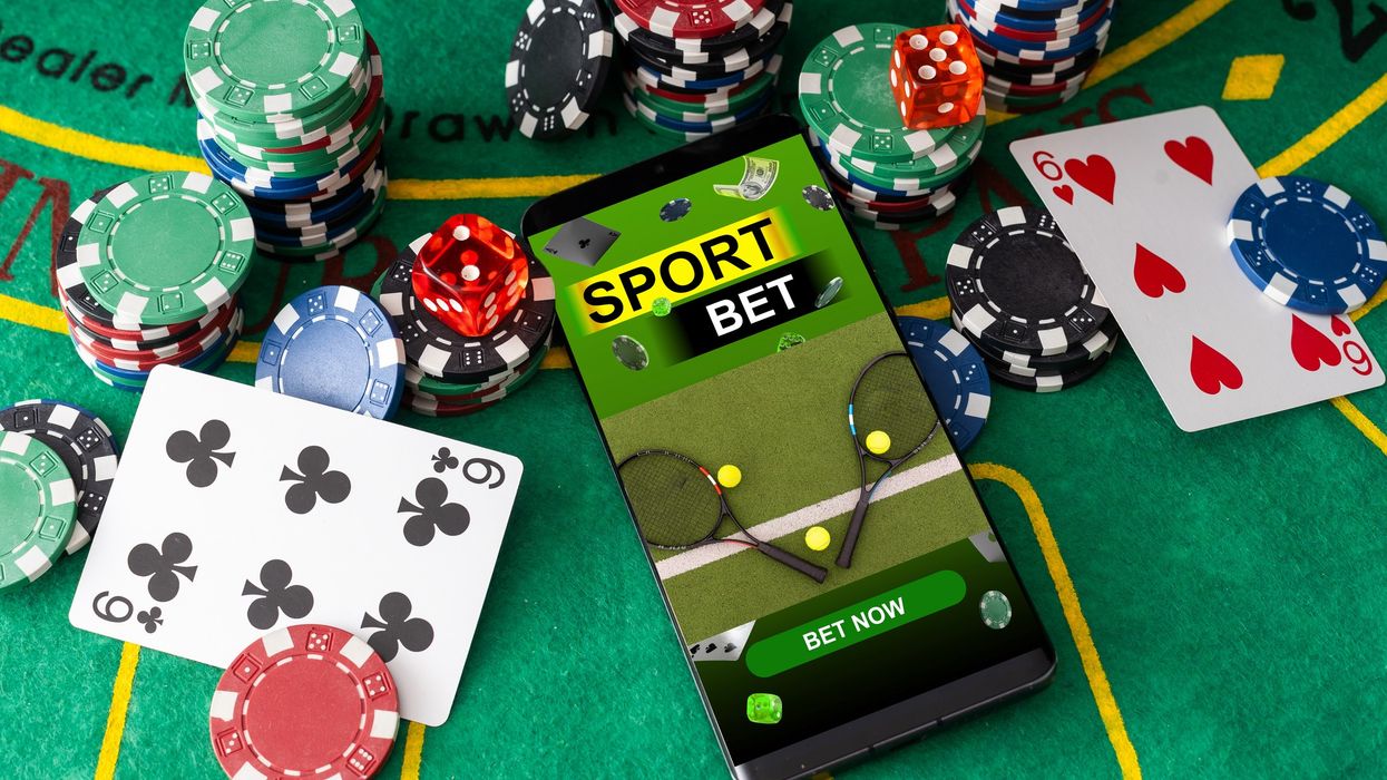 How Live Casinos Are Enhancing the Sports Betting Experience for British Bettors