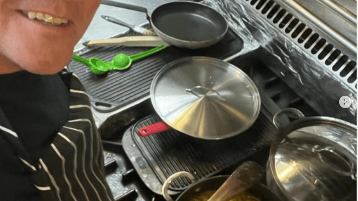 Scott Morrison celebrates India-Australia trade deal in kitchen