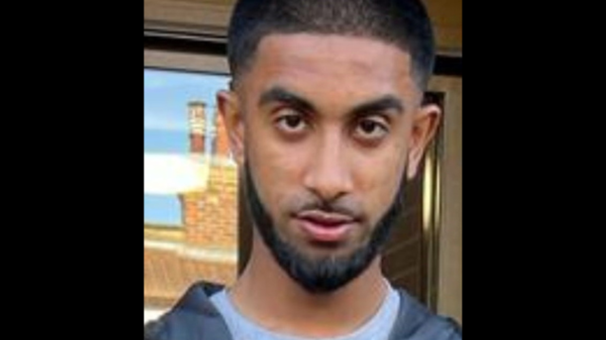 Fatally stabbed teen begged for help on busy London street as he was dying