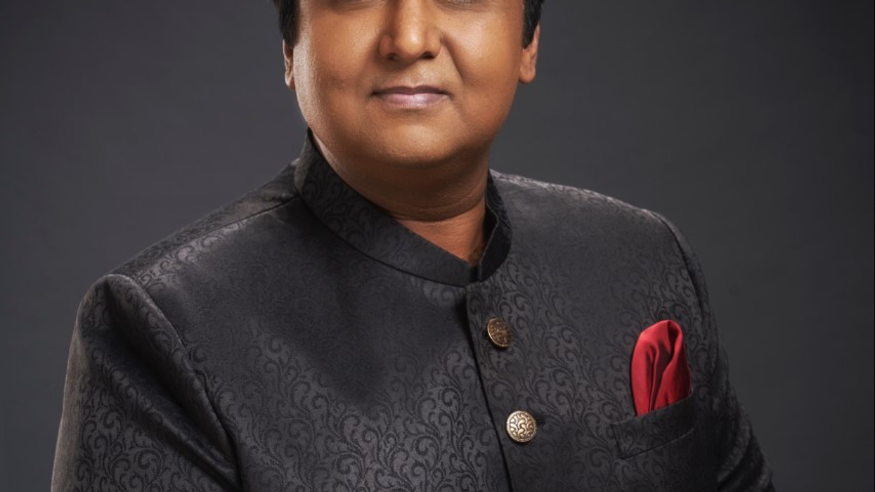 Tauseef Akhtar and the glory of performing great ghazals to a live audience