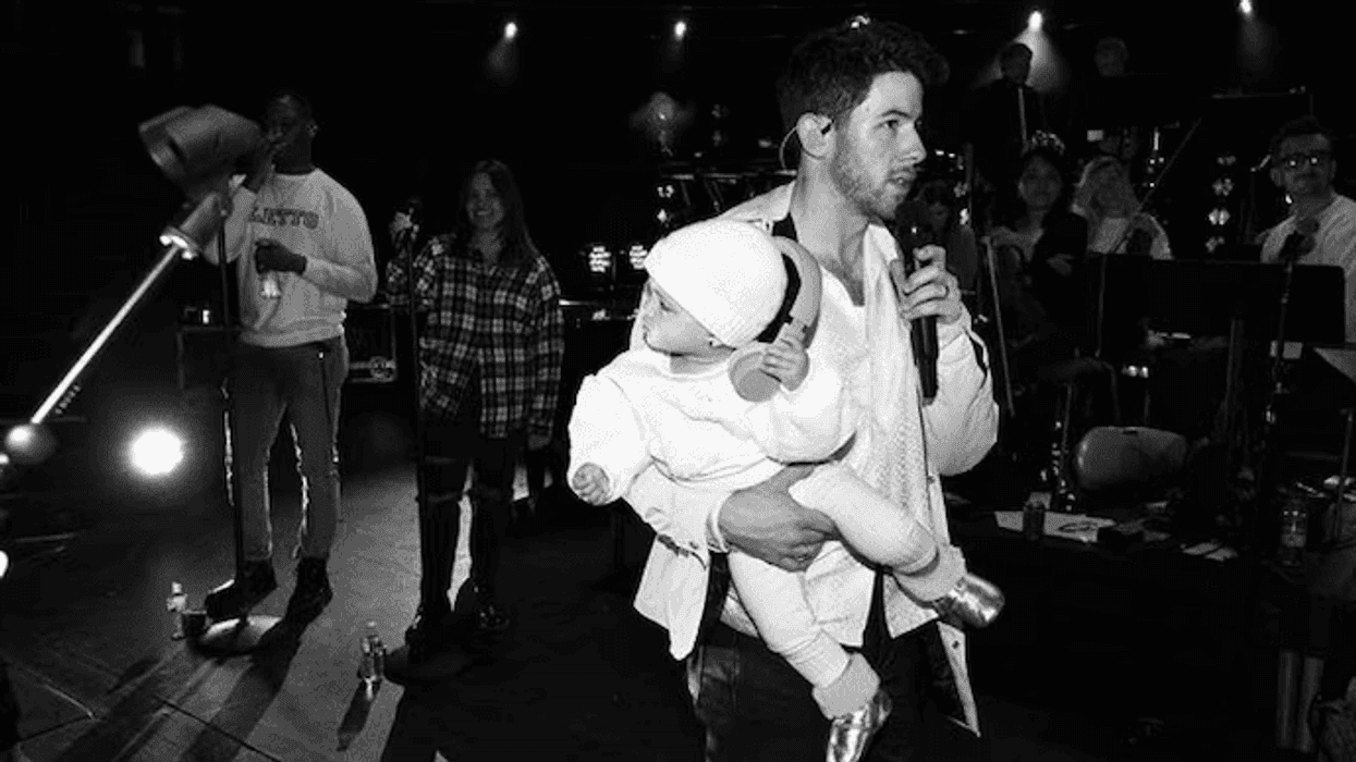 Nick Jonas joined by daughter Malti during his London concert