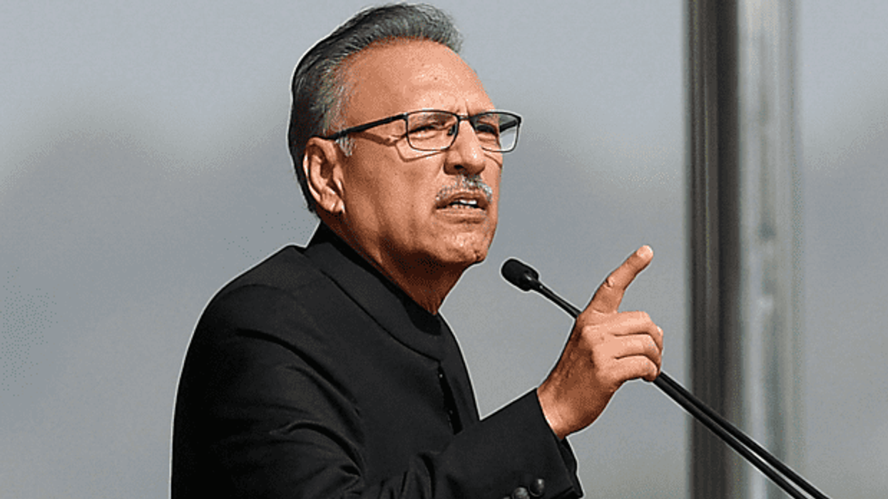 Pakistan president hits back in draft bills row