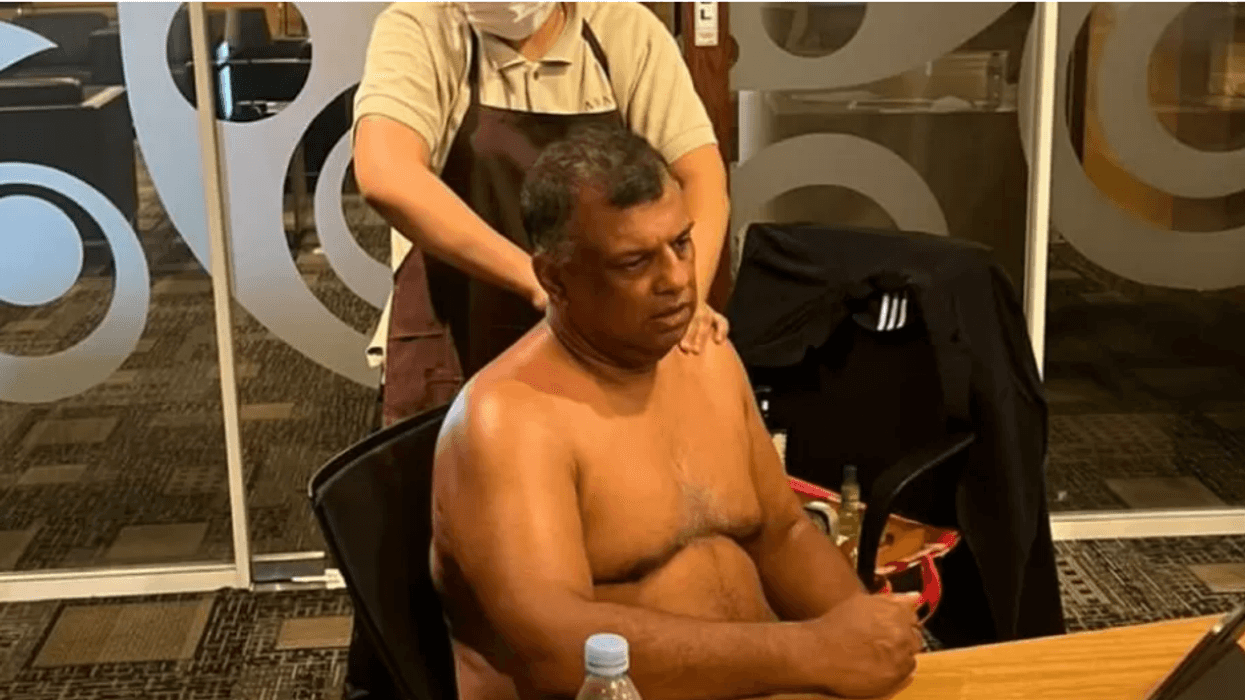 AirAsia CEO draws flak after posting shirtless image on social media