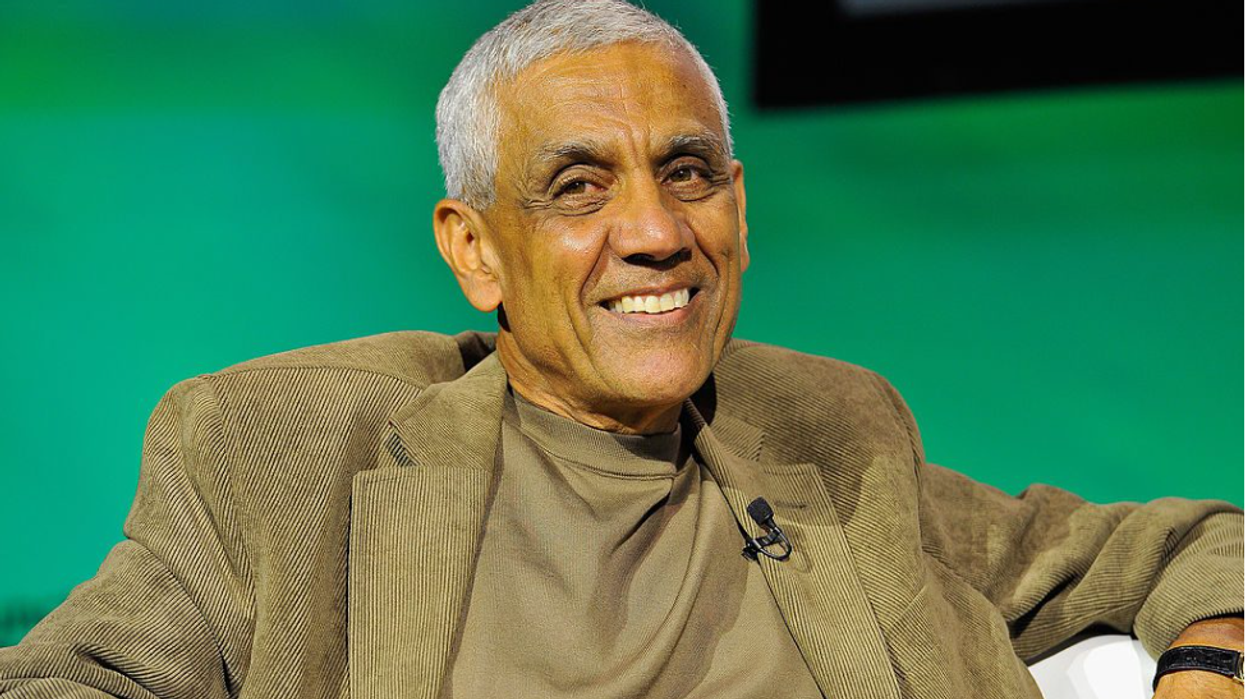 Vinod Khosla warns against investment frenzy in AI startups