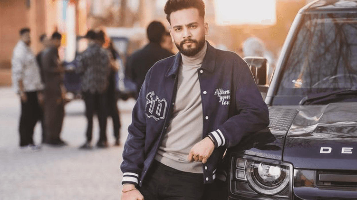 Reality show winner held in India for selling snake venom to ravers