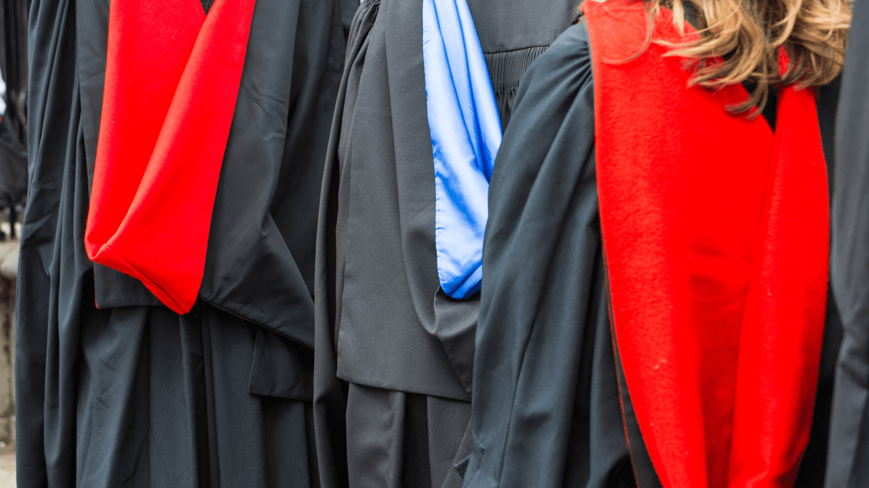 Migrant graduates to face annual English tests to stay in UK