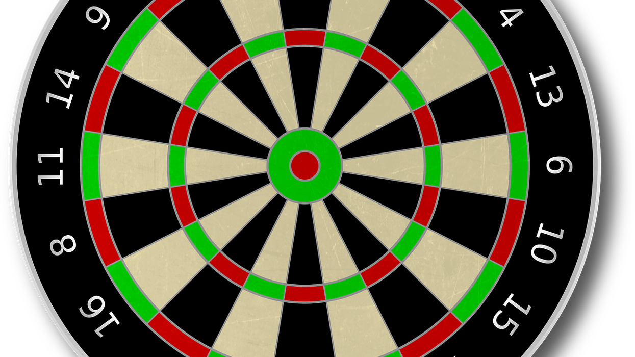 Alexis Toylo Leads Asian Qualifiers at World Darts Championship