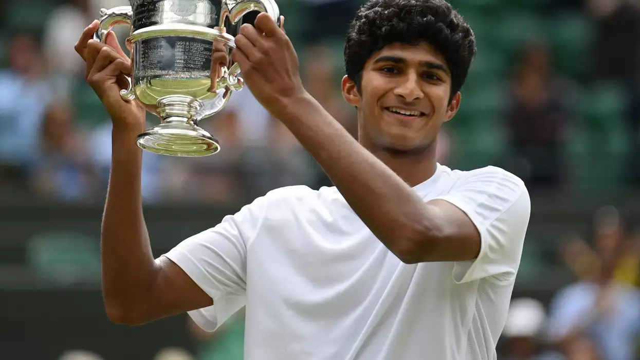 Indian-American Samir Banerjee lifts Wimbledon boy's singles title