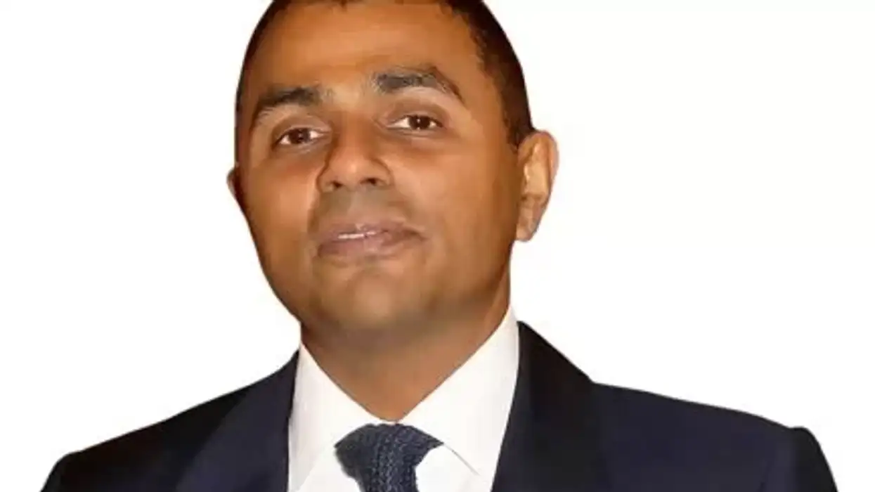 Row over Labour donor’s temporary Downing Street access pass