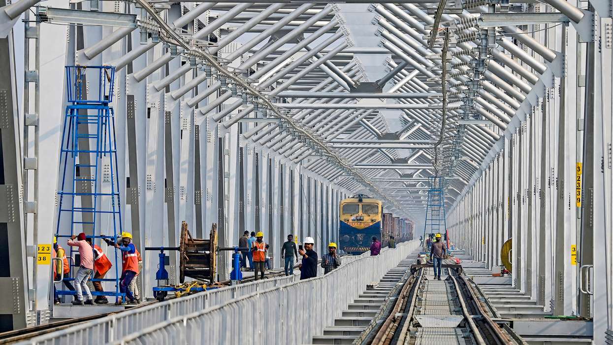 ‘UK-India trade sees growth as
payments rise by 121 per cent’