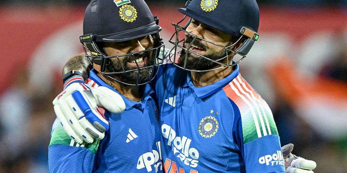 Rohit, Kohli shine as India crush Australia in final ODI