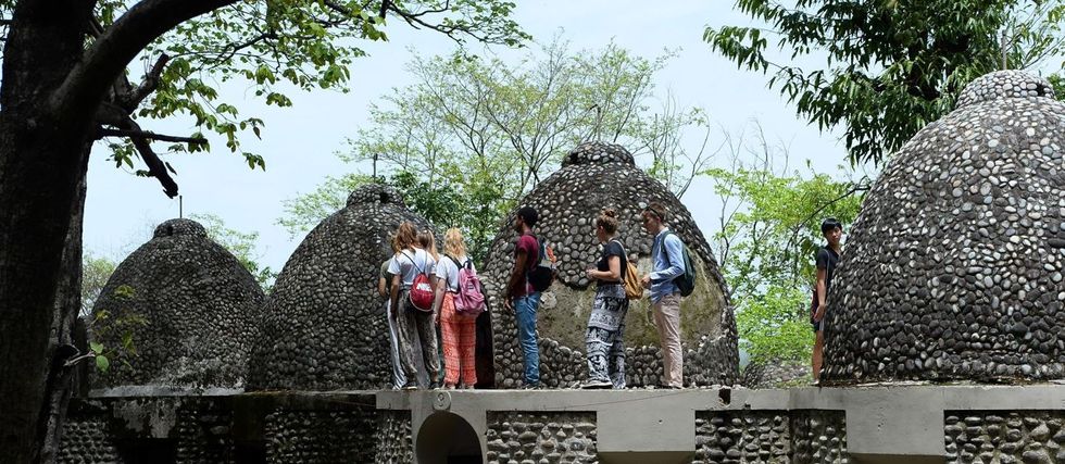 INSET 3 Ashram in India GettyImages 1015845770