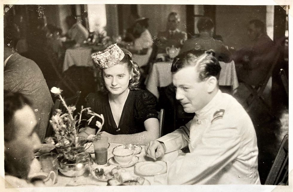 INSET 3 Marcus Hodge maternal maternal parents Joyce and Tony Pigou met in India