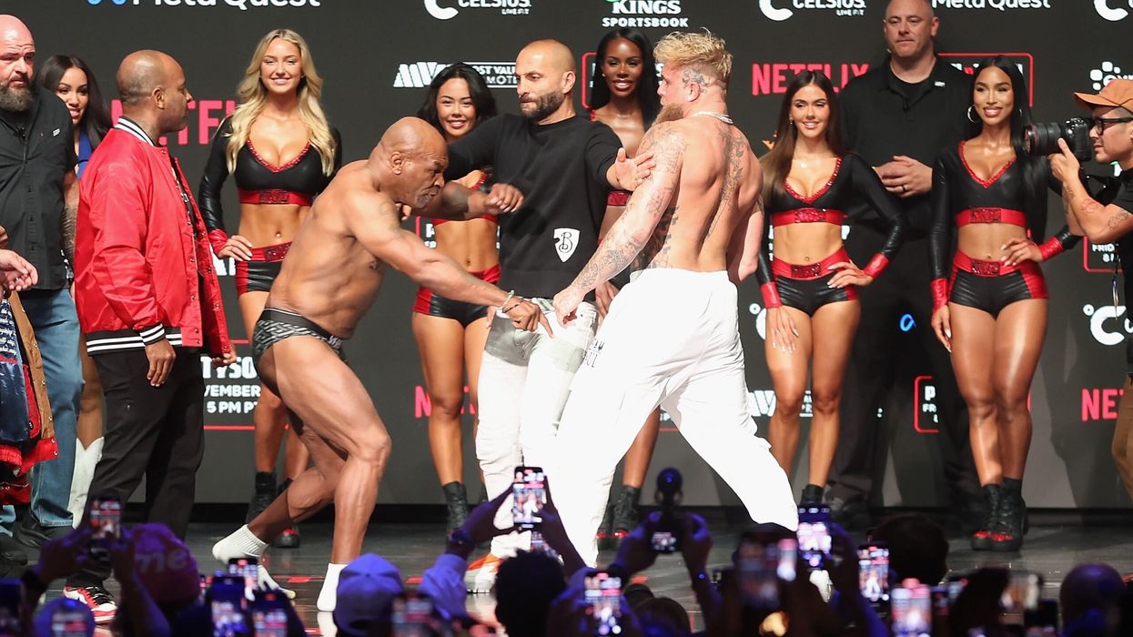 Mike Tyson slaps Jake Paul during final face-off before Netflix fight