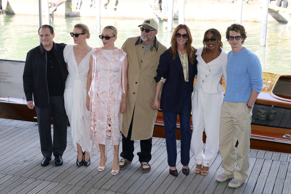 Julia Roberts After the Hunt